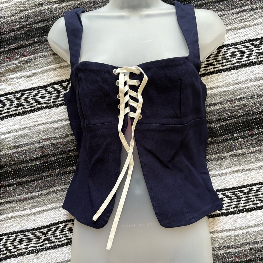 Trendy Tank - Picture 3 of 3